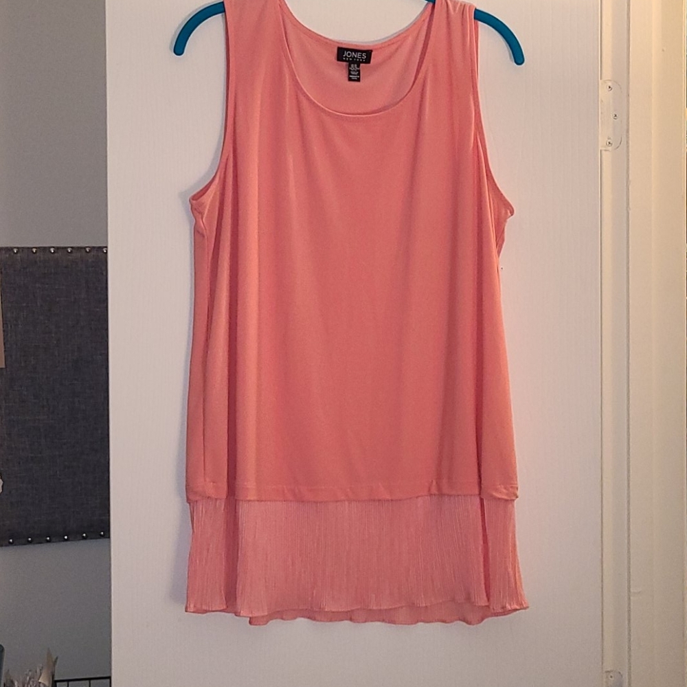 5/$20 - Long tunic top (Jones New York)